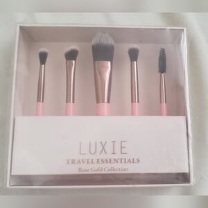 Luxie Travel Essentials Rose Gold Collection